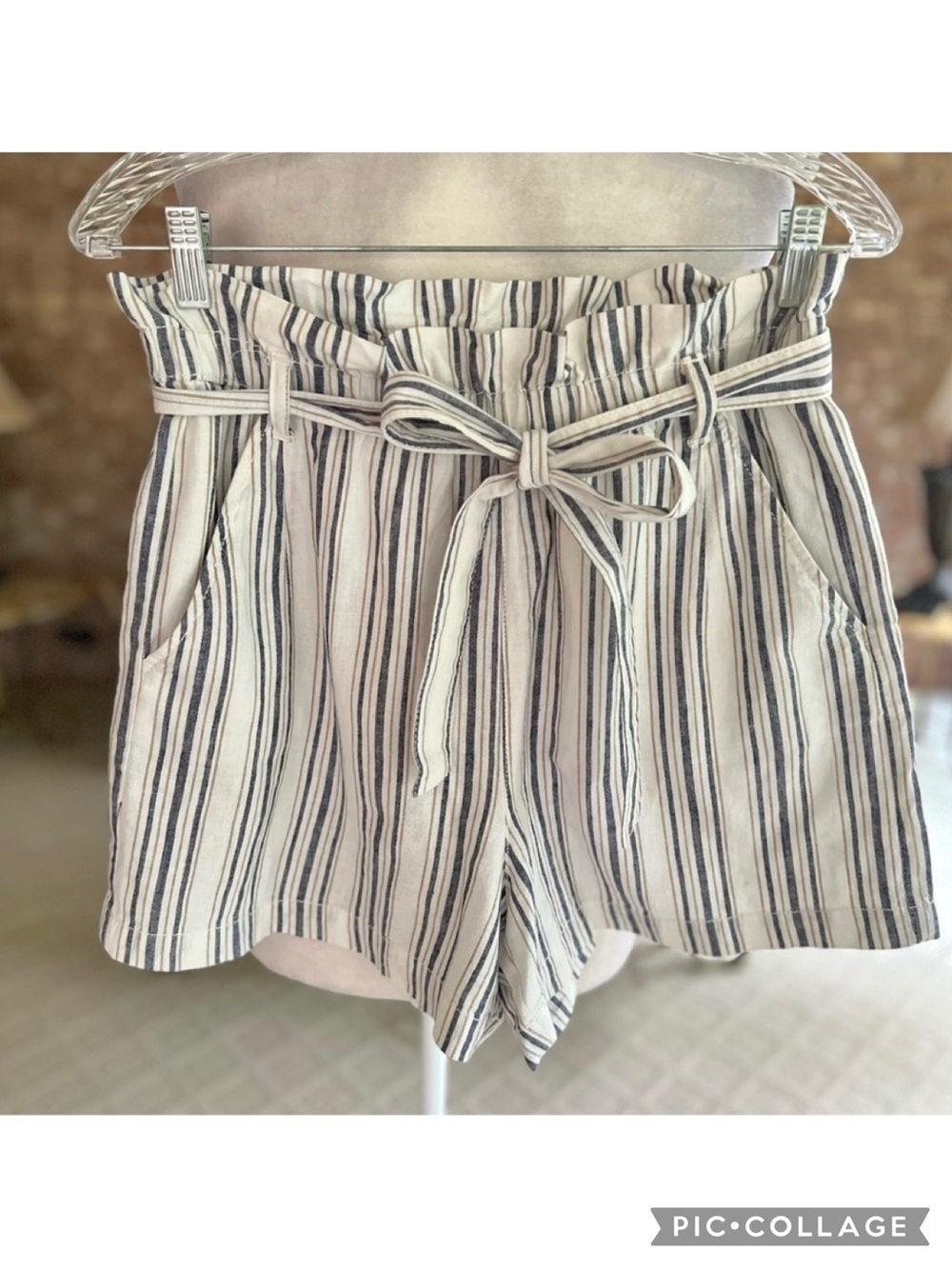 A.N.A. Shorts Paperbag Striped Ivory Blue High Waist M Belted